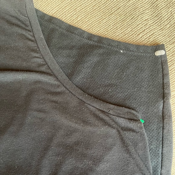 Black North Face Tank with Split Back - Picture 5 of 5